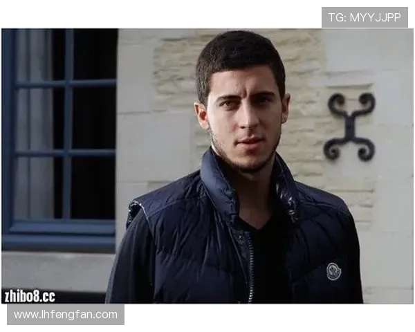 天下足球盛赞阿扎尔实至名归成功入选英超名人堂纪念特辑荣耀时刻